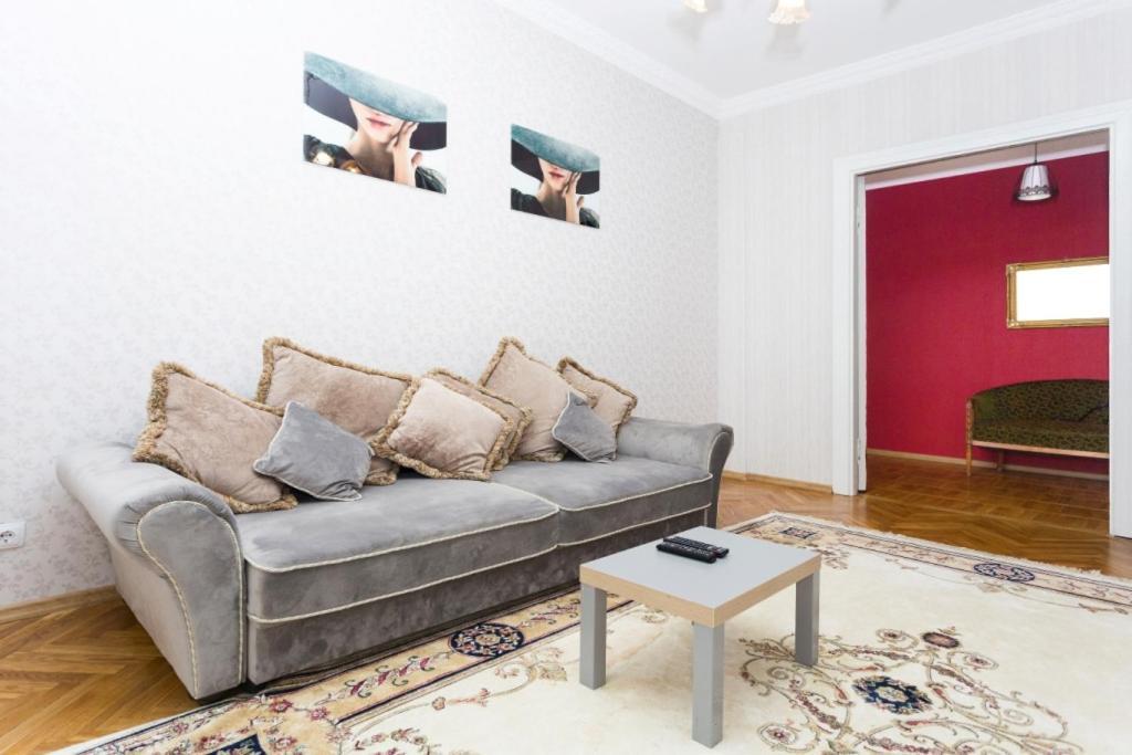 Apartment Lenina 3 Minsk Extérieur photo